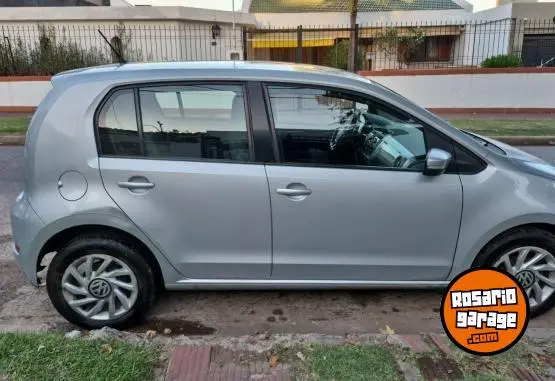 Volkswagen Up High I Motion  2017 - foto 2