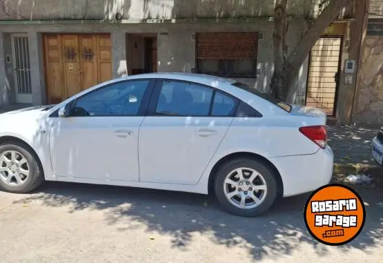 Chevrolet Cruze  2011 - foto 2