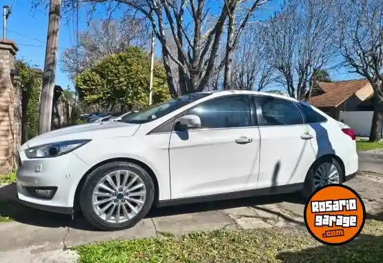 Ford Focus Titanium Sedan  2018 - foto 2