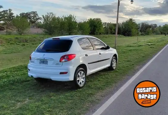 Peugeot 207  2013 - foto 2