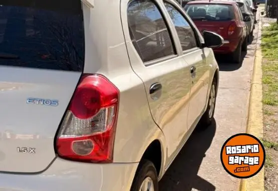 Toyota Etios Xs  2014 - foto 2