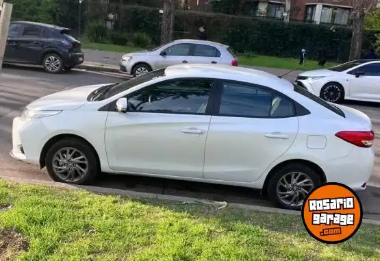 Toyota Yaris Sedan Xls  2022 - foto 2