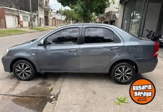 Toyota Etios 1.5 Xls  2014 - foto 2