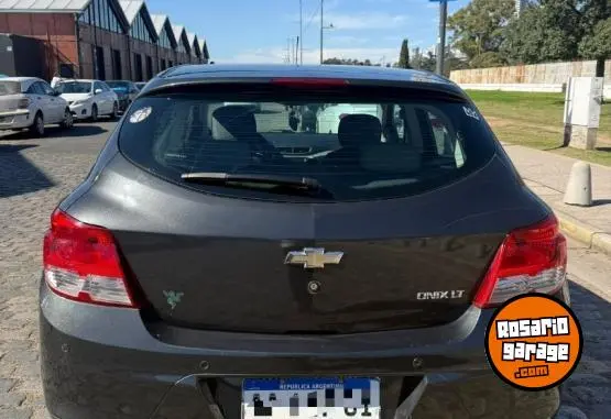 Chevrolet Onix  2016 - foto 2