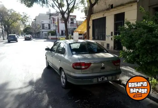 Renault Megane 8V  2000 - foto 2