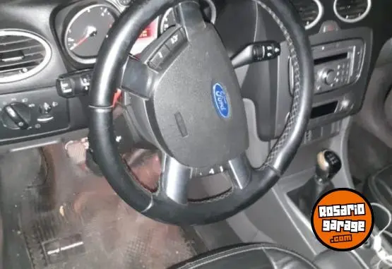 Ford Focus  2010 - foto 1