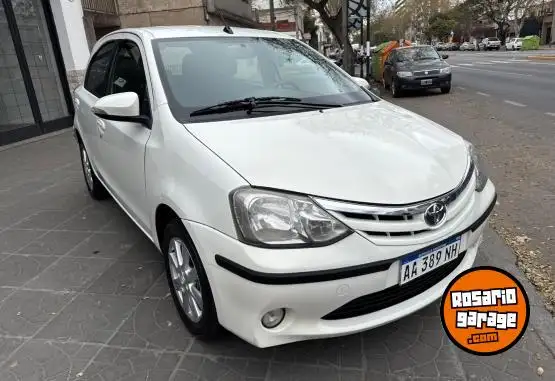 Toyota Etios  2016 - foto 1