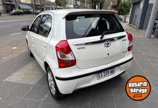 Toyota Etios  2016 - foto 3