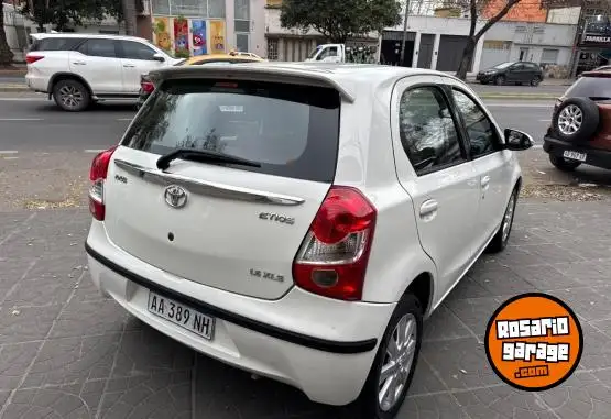 Toyota Etios  2016 - foto 4