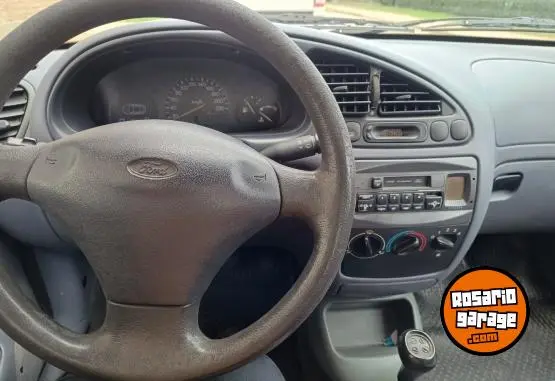 Ford Fiesta Xl  1998 - foto 1