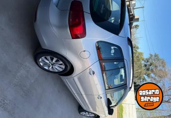 Volkswagen Suran Higline  2011 - foto 3