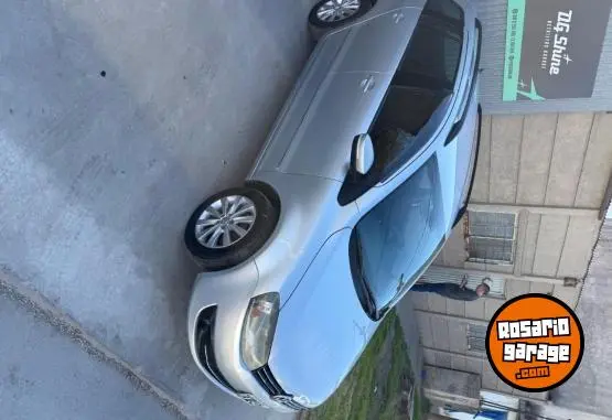 Volkswagen Suran Higline  2011 - foto 4