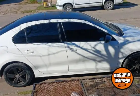 Volkswagen Vento  2011 - foto 1