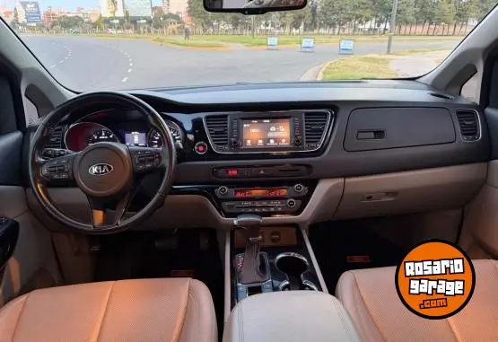 Kia Carnival Ex Prem  2019 - foto 3
