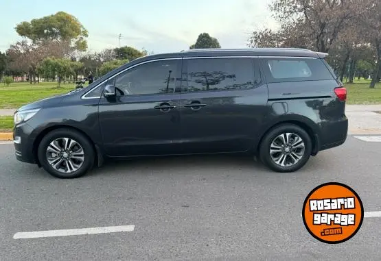 Kia Carnival Ex Prem  2019 - foto 4