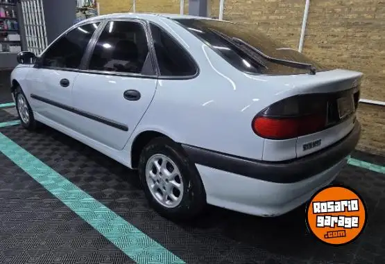 Renault Laguna 2.2  1998 - foto 5