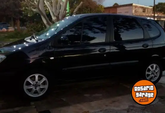 Renault Tercera Generaciã³N  2009 - foto 4