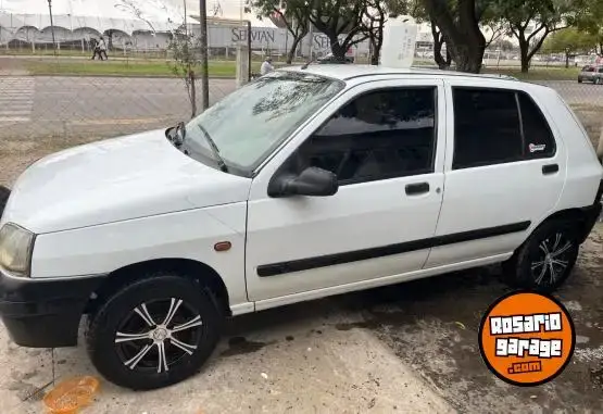 Renault Clio  1997 - foto 1