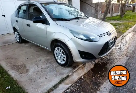 Ford Fiesta Max  2011 - foto 3