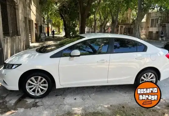 Honda Civic  2012 - foto 1