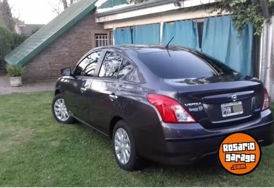 Nissan Versa / V. Sense 1.6 Pd  2015 - foto 2