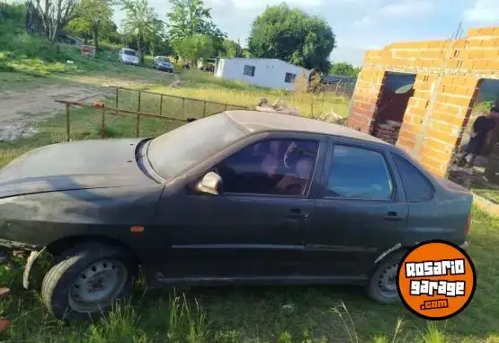 Volkswagen Polo 1998 - foto 1