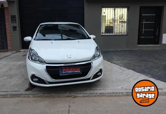 Peugeot 208 Allure  2017 - foto 1
