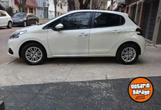 Peugeot 208 Allure  2017 - foto 5