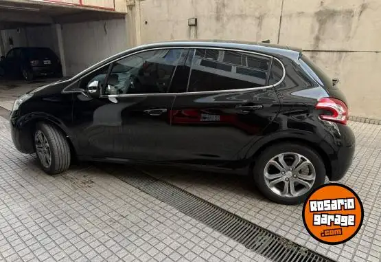Peugeot 208  2014 - foto 2
