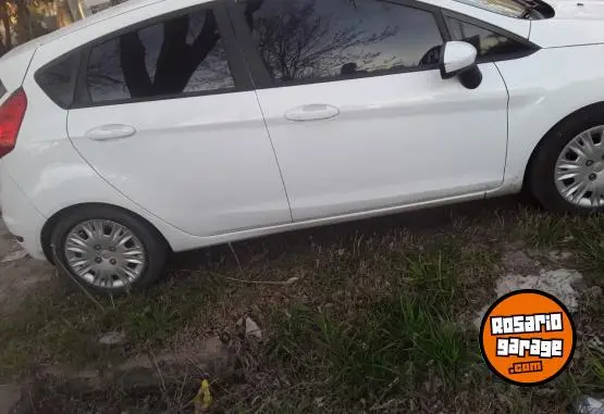 Ford Fiesta  2015 - foto 2