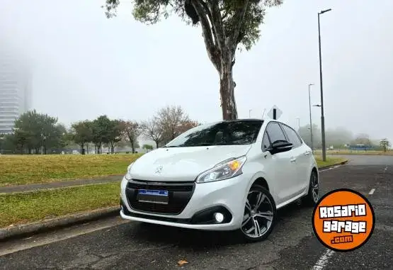 Peugeot 208  2018 - foto 1