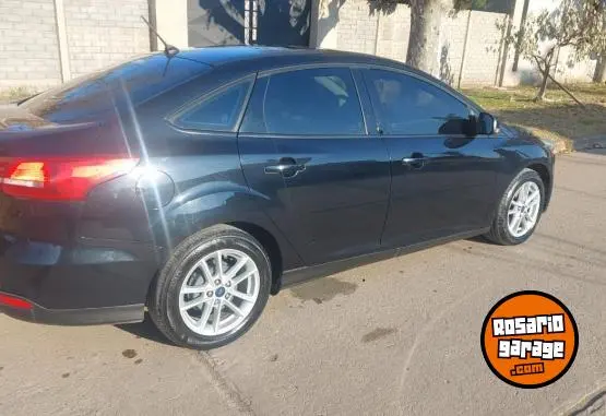Ford Focus Lll 4 Puertas  2018 - foto 3
