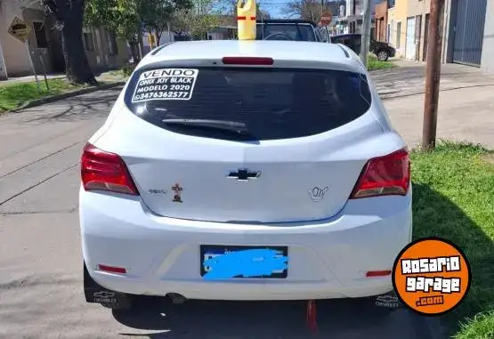 Chevrolet Onix Joy Black 2020 - foto 1