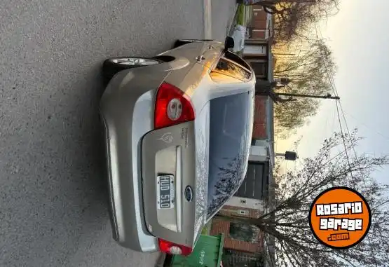 Ford Focus  2009 - foto 2