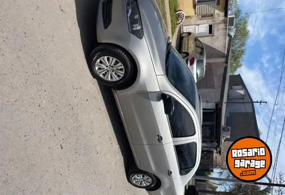 Volkswagen Voyage  2014 - foto 2