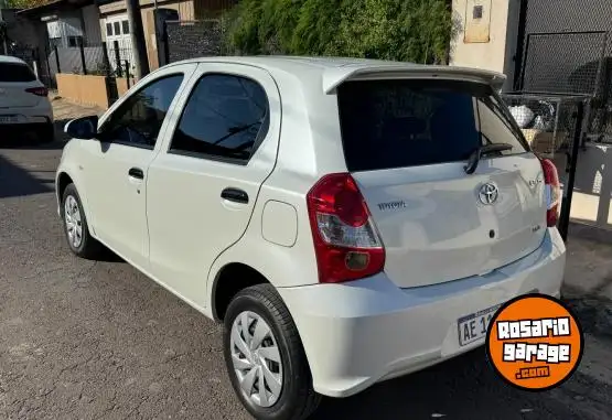 Toyota Etios 1.5 X  2019 - foto 2