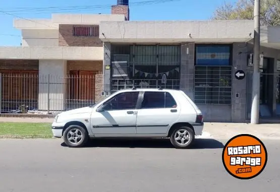 Renault Clio  1998 - foto 1
