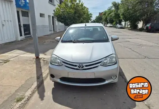 Toyota Etios Xs Sedan  2016 - foto 1