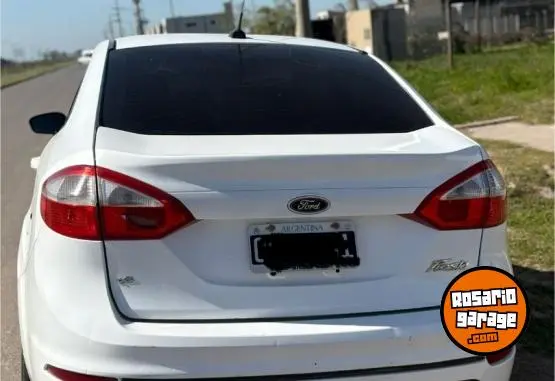 Ford Fiesta Kinetic  2014 - foto 4