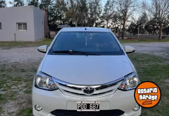 Toyota Etios  2015 - foto 2