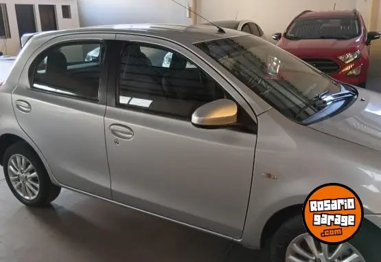 Toyota Etios  2014 - foto 4