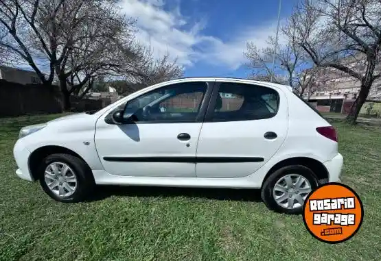 Peugeot 207  2013 - foto 2