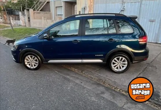 Volkswagen Suran 1.6 Track  2017 - foto 2