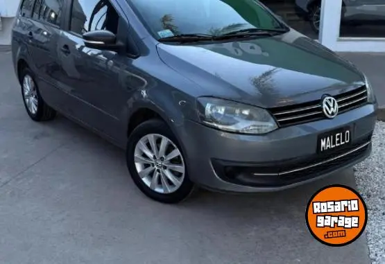 Volkswagen Suran Sd 11B 1.6  2010 - foto 1
