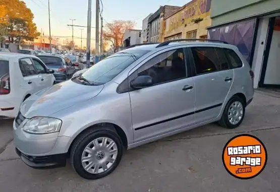 Volkswagen Suran  2010 - foto 1