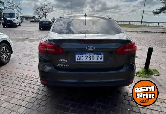 Ford Focus  2018 - foto 3