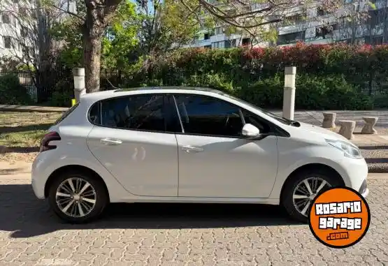 Peugeot 208 Feline 1.6  2019 - foto 3