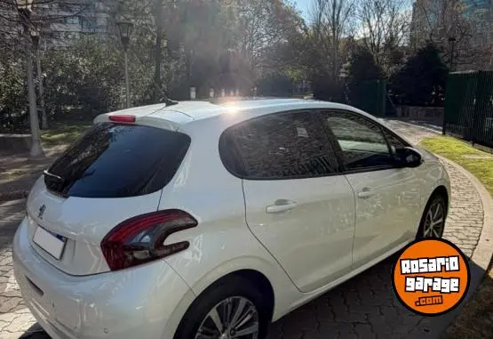 Peugeot 208 Feline 1.6  2019 - foto 5