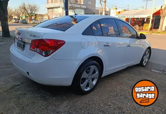 Chevrolet Cruze  2011 - foto 3