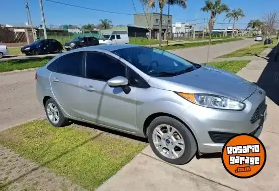 Ford Fiesta Kinetic  2014 - foto 1